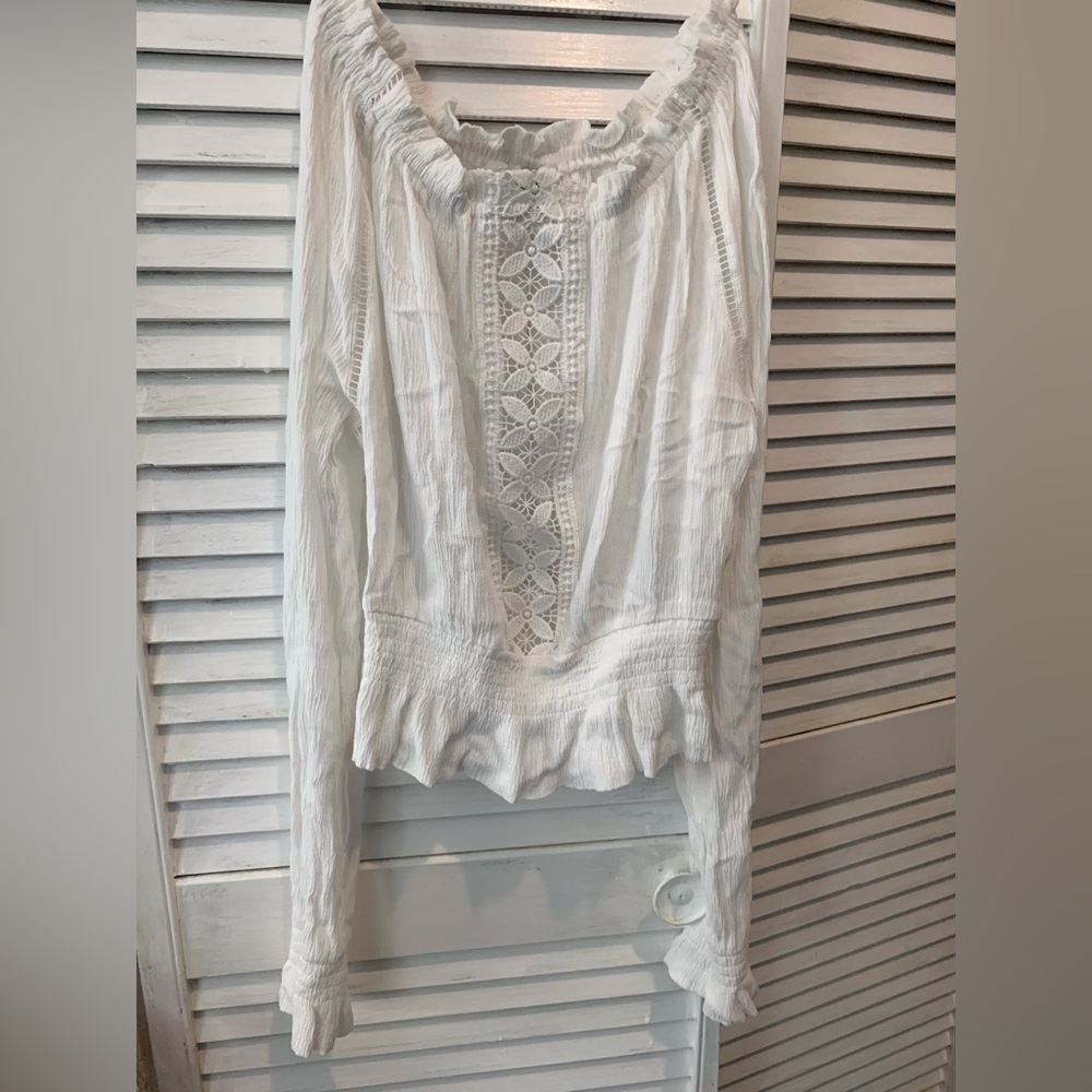 White off shoulder bohemian long sleeve top